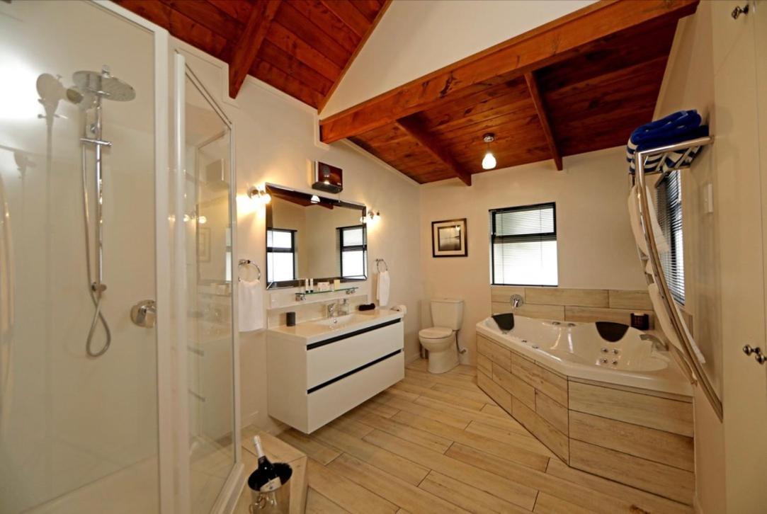 Coromandel Central Cottage Luxury W Spa Exterior foto