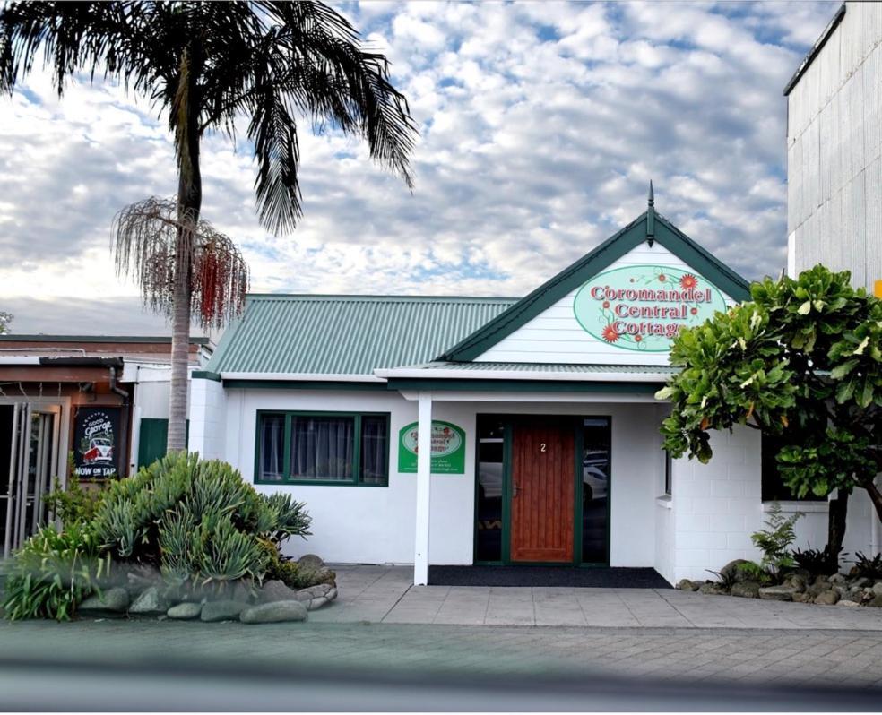 Coromandel Central Cottage Luxury W Spa Exterior foto